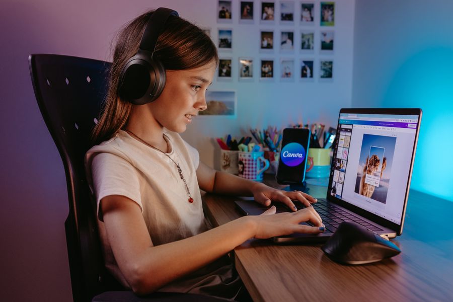 Canva interface